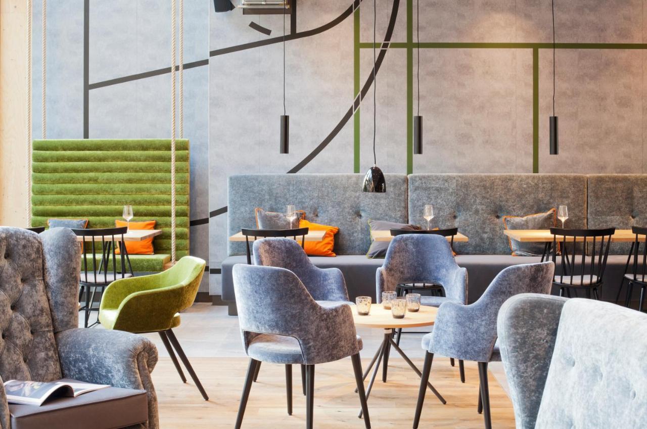 Schulhaus Hotel Швельм Экстерьер фото